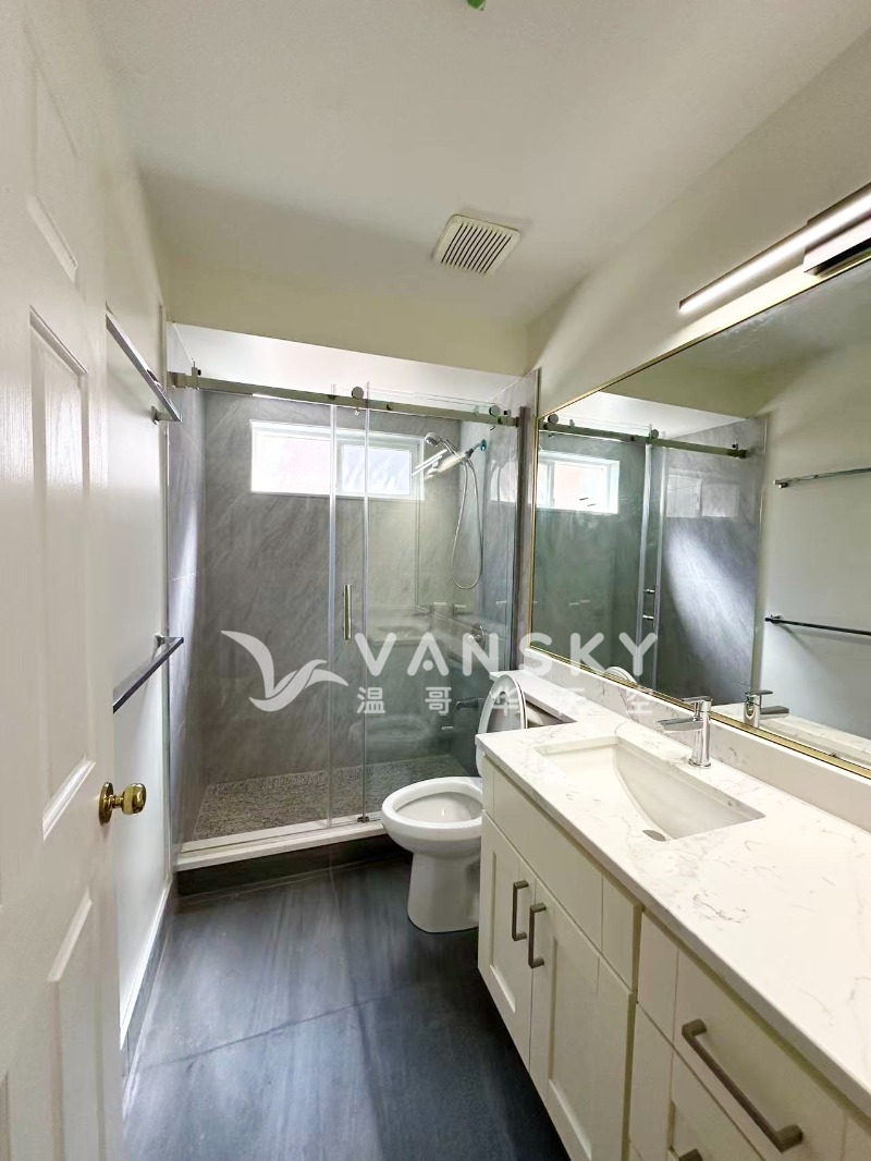 250625195217_bath room.jpg